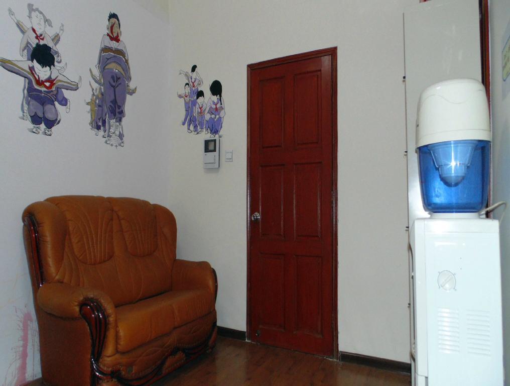 Hua Qiu Ku Youth Hostel East Street Branch Сиань Номер фото
